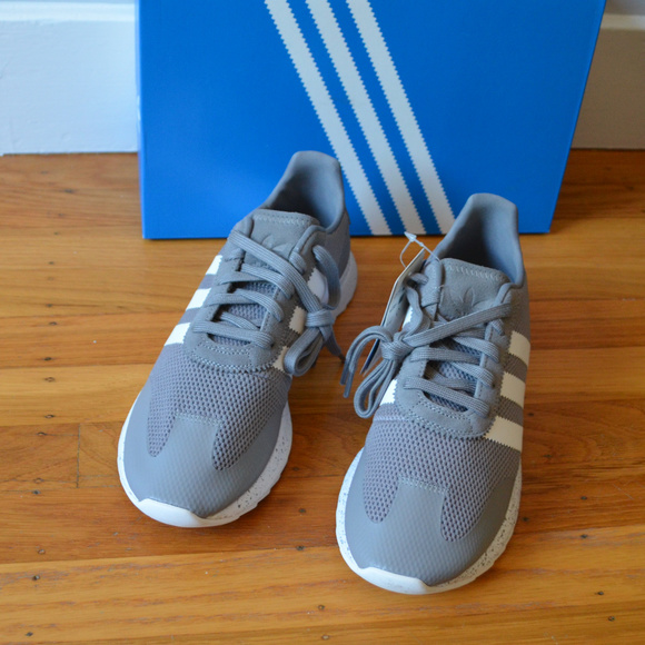 ADIDAS Originals Grey Flashback Sneakers - Picture 7 of 8